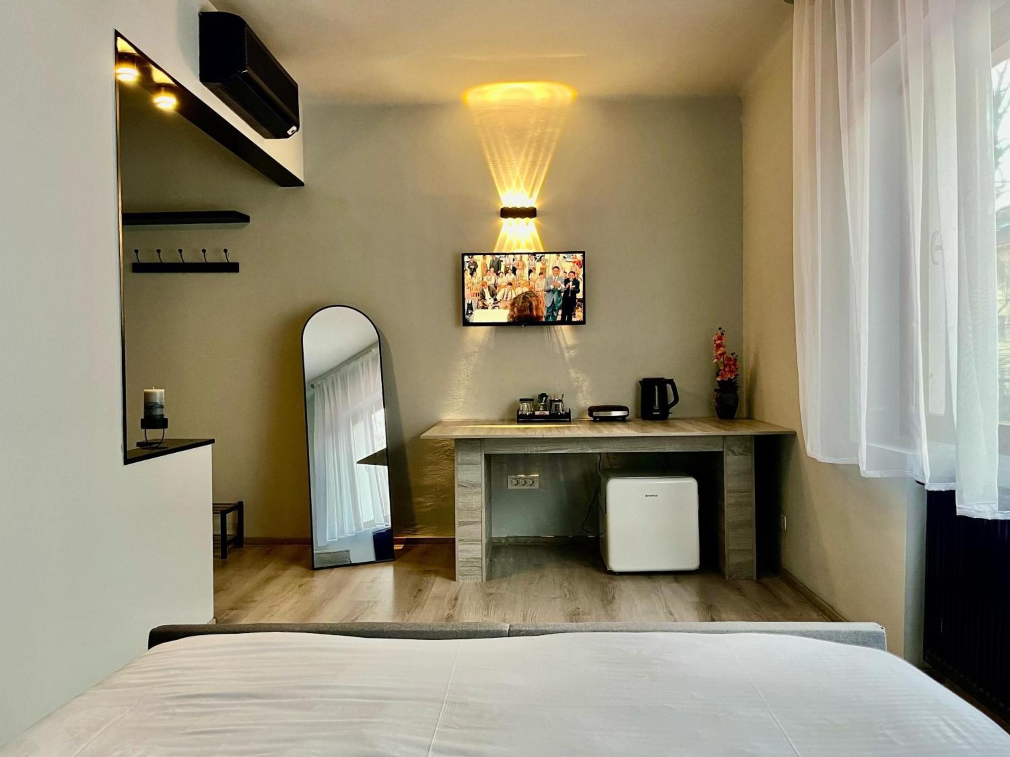 Cozy Hideout - Condo Hotel Temesvár Kültér fotó
