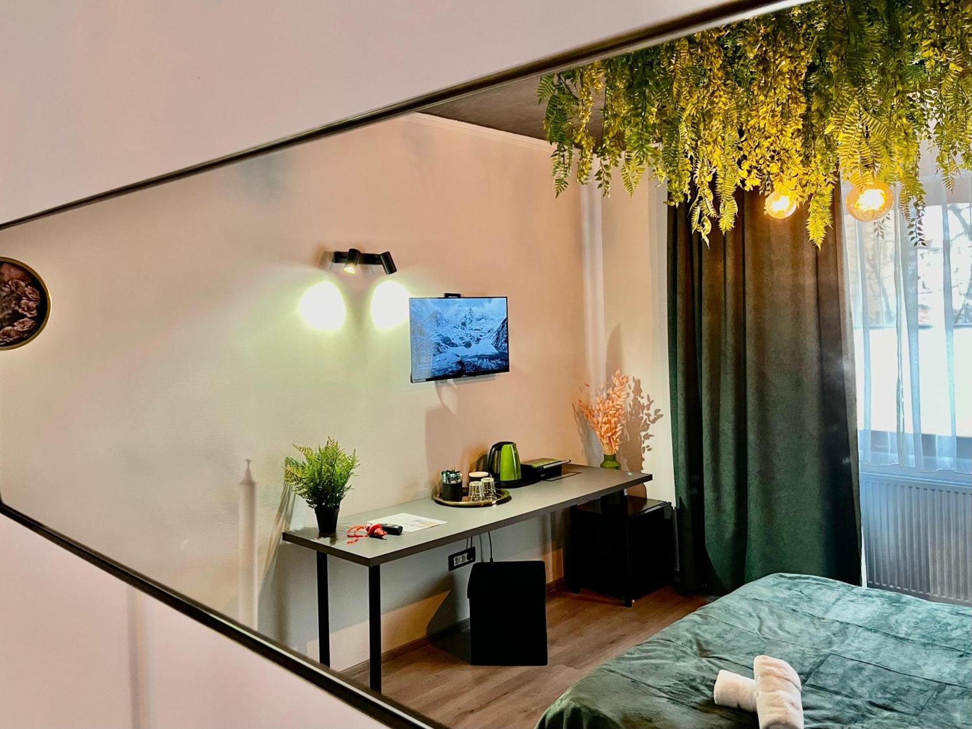 Cozy Hideout - Condo Hotel Temesvár Kültér fotó