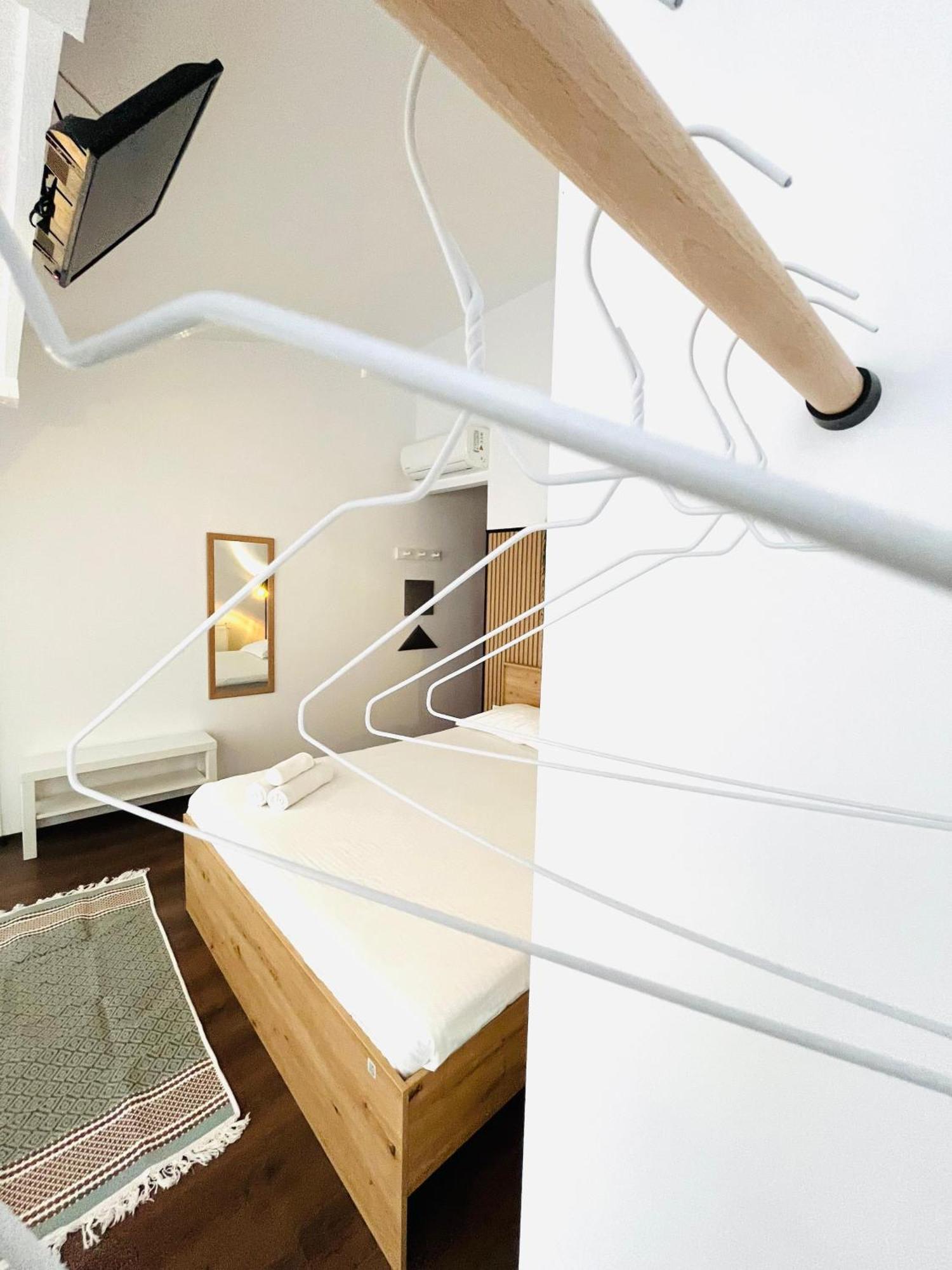 Cozy Hideout - Condo Hotel Temesvár Kültér fotó